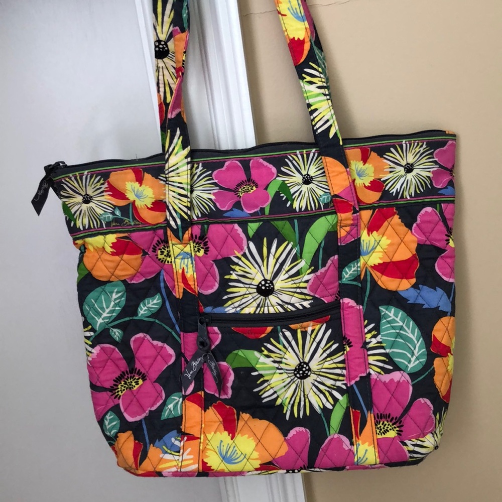 •Vera bradley bag